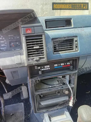Nissan Sunny para peças