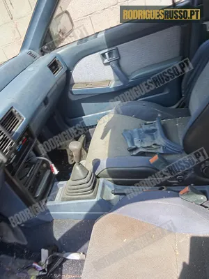 Nissan Sunny para peças